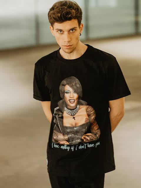 Alternative view of CAMISETA WHITNEY HOUSTON NEGRA – SPECIAL