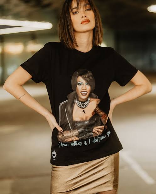 CAMISETA WHITNEY HOUSTON NEGRA – SPECIAL