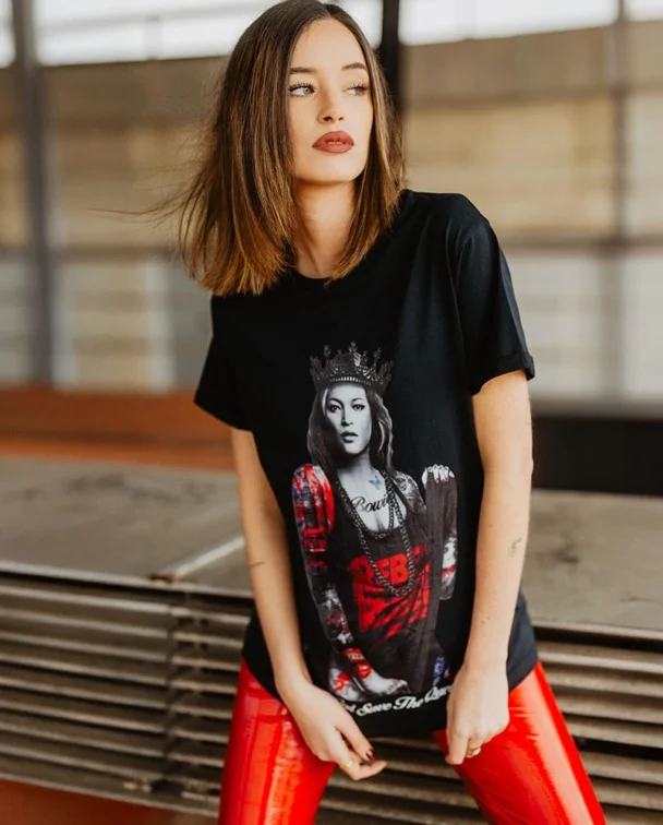 CAMISETA UNISEX KATE LOVE NEGRA  - SPECIAL - Imagen 3