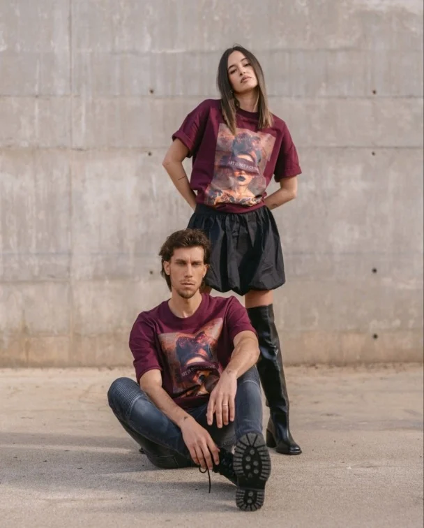 CAMISETA UNISEX ART IS NOT A CRIME -SPECIAL - Imagen 5