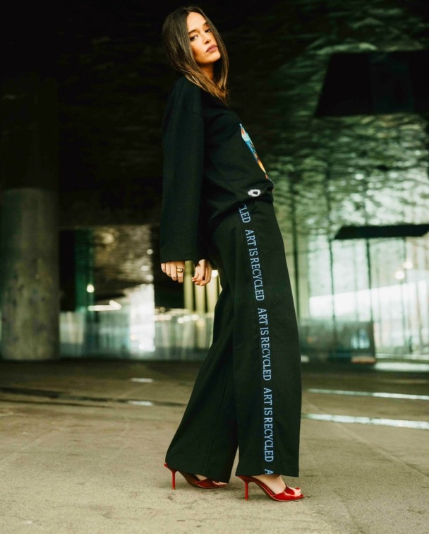 Alternative view of PANTALON ART IS RECYCLED - SPECIAL