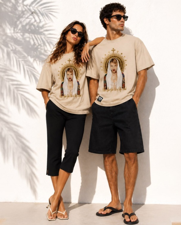 Alternative view of CAMISETA UNISEX HOLY REBEL - YA DISPONIBLE